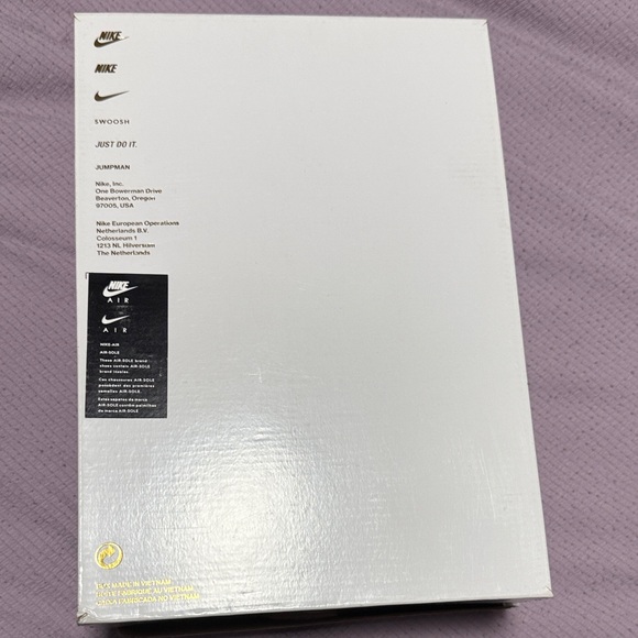 Women’s Air Jordan 1 Mid SE - Picture 13 of 13